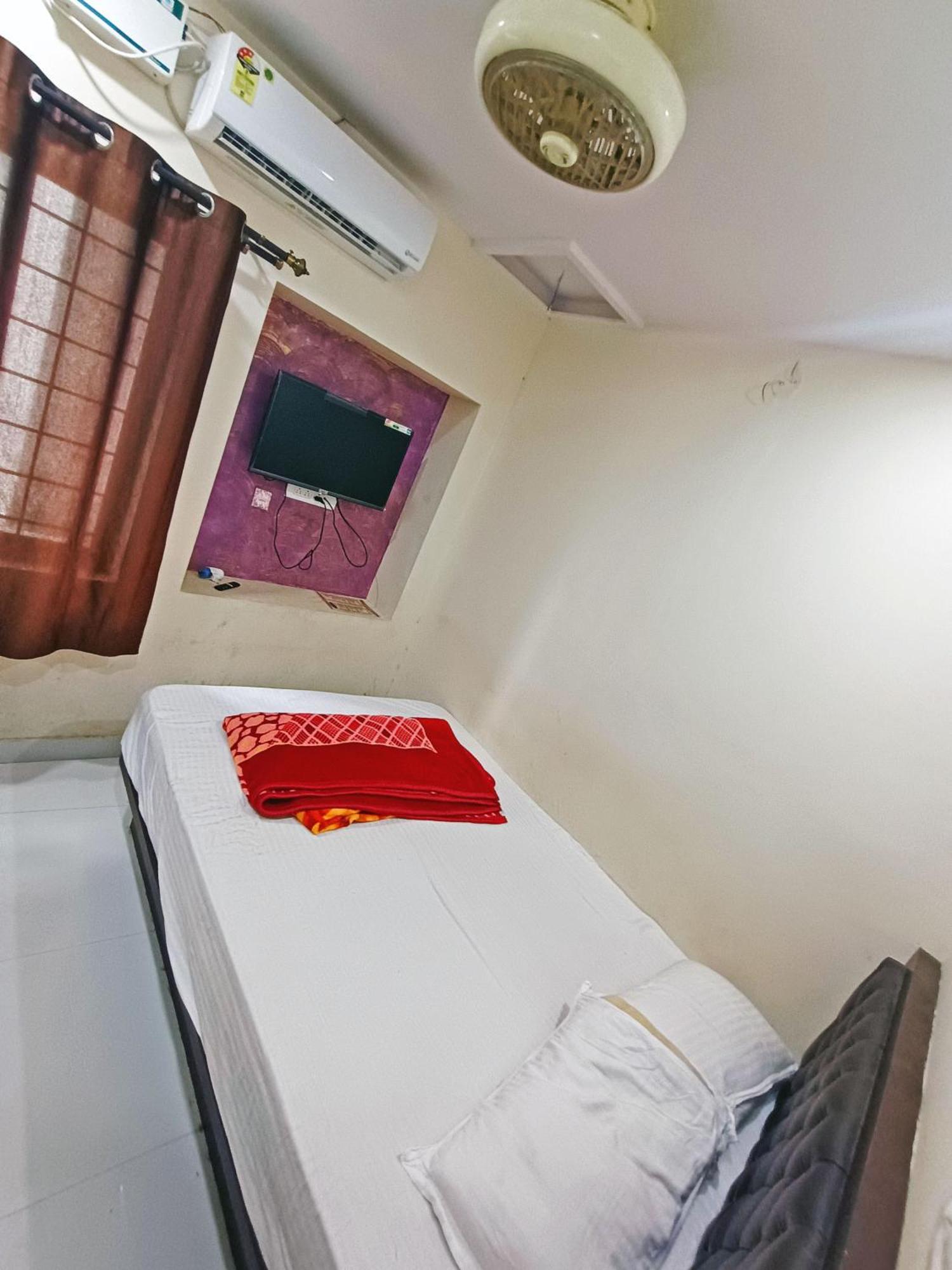 Mg Residency Hotel Chikmagalūr Exterior foto